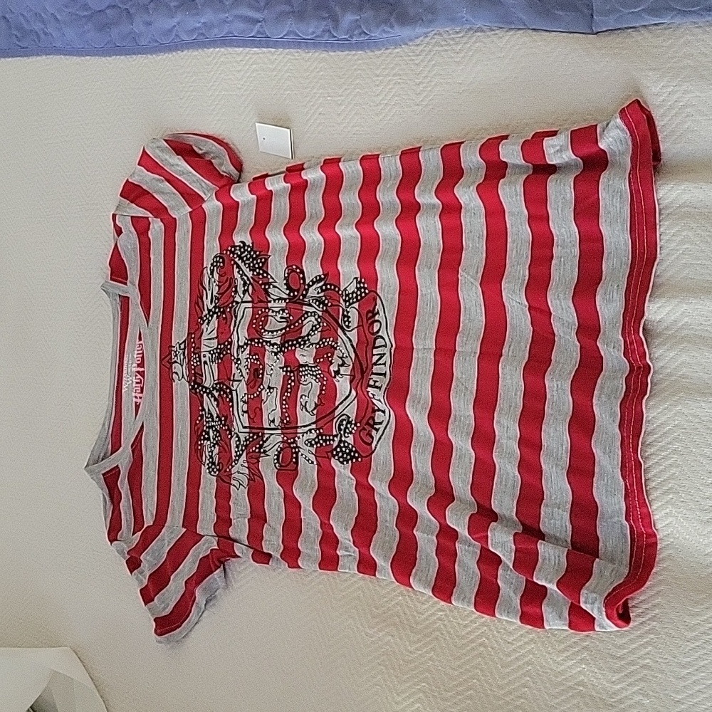 Universal The Wizarding World of Harry Potter Gryffindor Tee Shirt - Girls XL